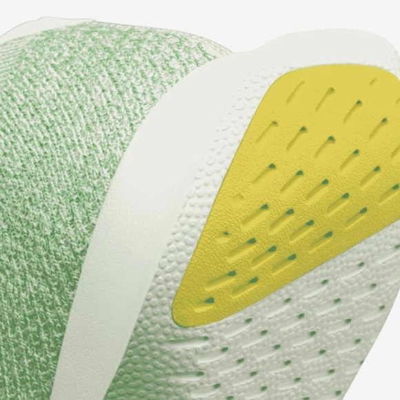 ALLBIRDS Women’s Lyra (Bright White Sole) Tree Dasher 1 - Picture 14 of 15